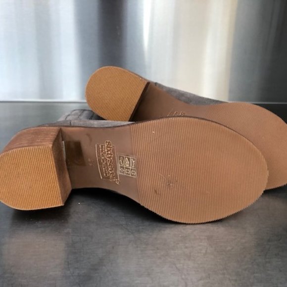 New taupe gray suede peep toe boots from Sundance! - Picture 7 of 8